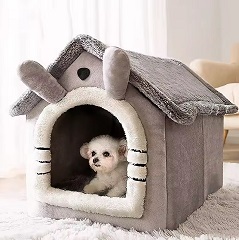 Cama cuadrada tipo casa para perro